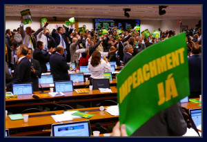 Comissão Especial do Impeachment aprova relatório do deputado Jovair Arantes, que recomenda afastamento da presidente do cargo.