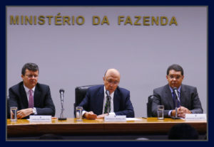Henrique Meirelles ao lado de Carlos Hamilton Araújo e Mansueto Almeida. Foto Orlando Brito