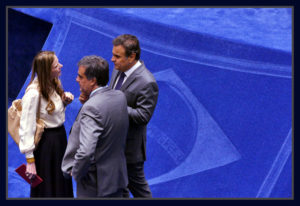 Senadores Aécio Neves, Vanessa Grazziotin e o José Eduardo Cardozo durante sessão do Impeachment.