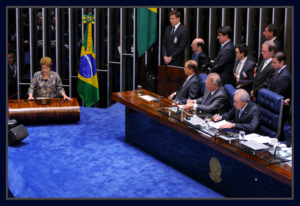 Dilma Rousseff discursa durante sessão do impeachment. Ao seu lado, Vicentinho Alves, Renan Calheiros e Ricardo Lewandowski.