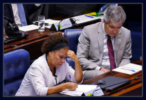 Senadores Jorge Viana e Regina Souza.