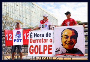 Manifestantes a favor de Dilma Rousseff começam a chegar na Espalnada dos Ministérios. Foto Sivanildo Fernandes/ObritoNews