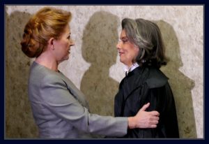 Ex-presidente do Supremo, Ellen Gracie e a nova presidente Cármen Lúcia. Foto Orlando Brito