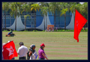 Partidários da ex-presidente Dilma vão despedir-se dela no Palácio da Alvorada. Foto Orlando Brito