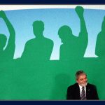 Luz no passado, tropeço no presente, Lula vira um estorvo para o futuro