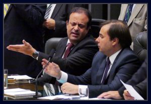 Deputado Rodrigo Maia, ao lado do líder André moura preside sessão da Câmara que tenta aprovar a Projeto de Emenda à Constituição que limita o teto de despesas do governo. Foto Orlando Brito