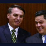 Bolsonaro pisa na bola no Senado