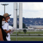 GDF planeja distribuir 100 mil máscaras só nesta segunda-feira (18)